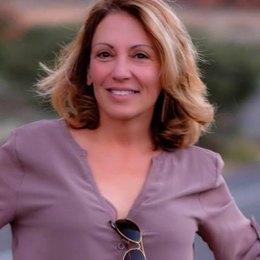 Meet your Posher, Denise